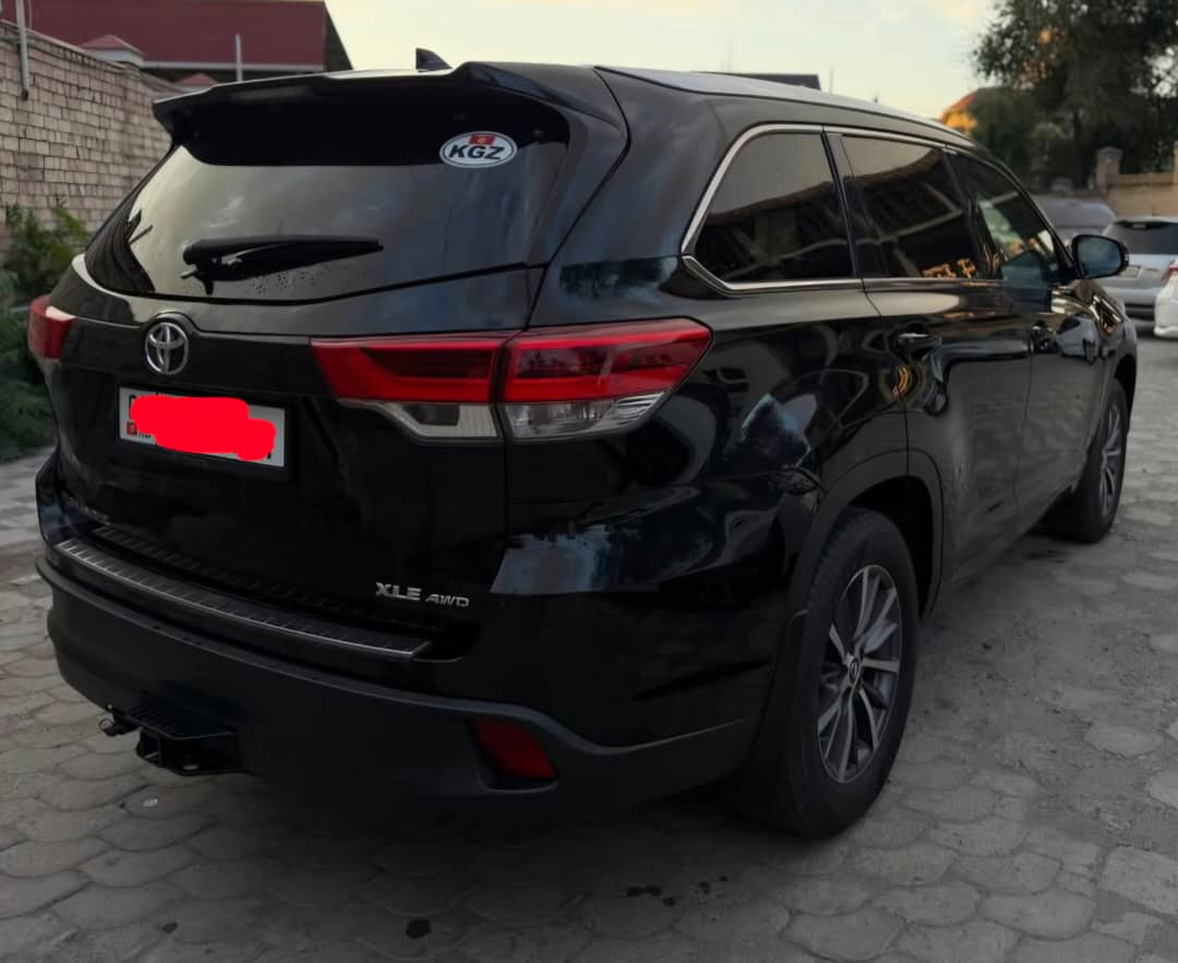 Direct 2018 Highlander XLE image 7