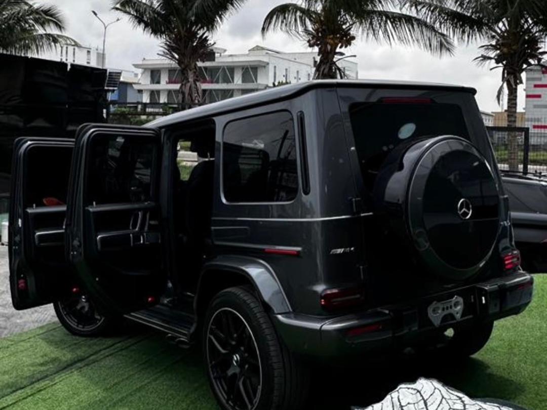 MERCEDES Benz AMG G63 image 6