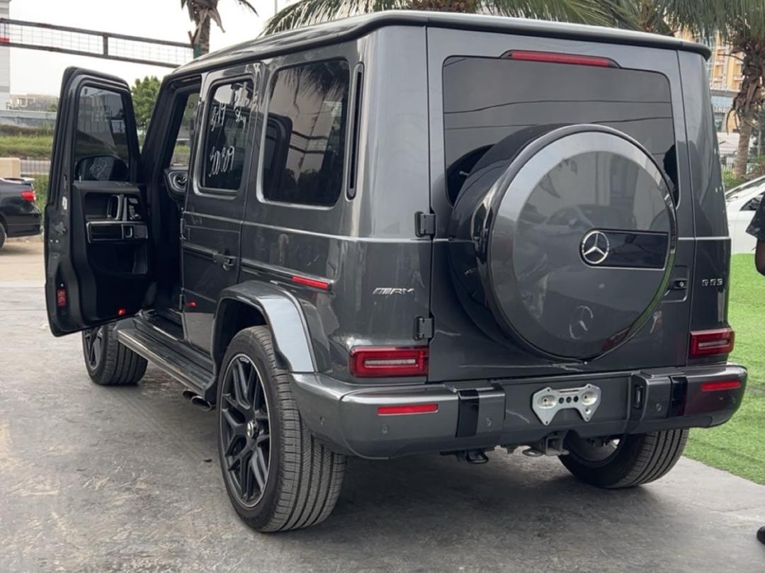 MERCEDES Benz AMG G63 image 10