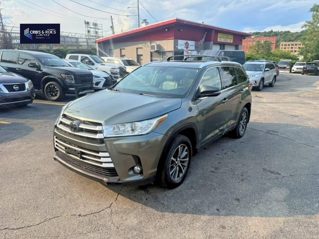 HIGHLANDER XLE (2019) image 2