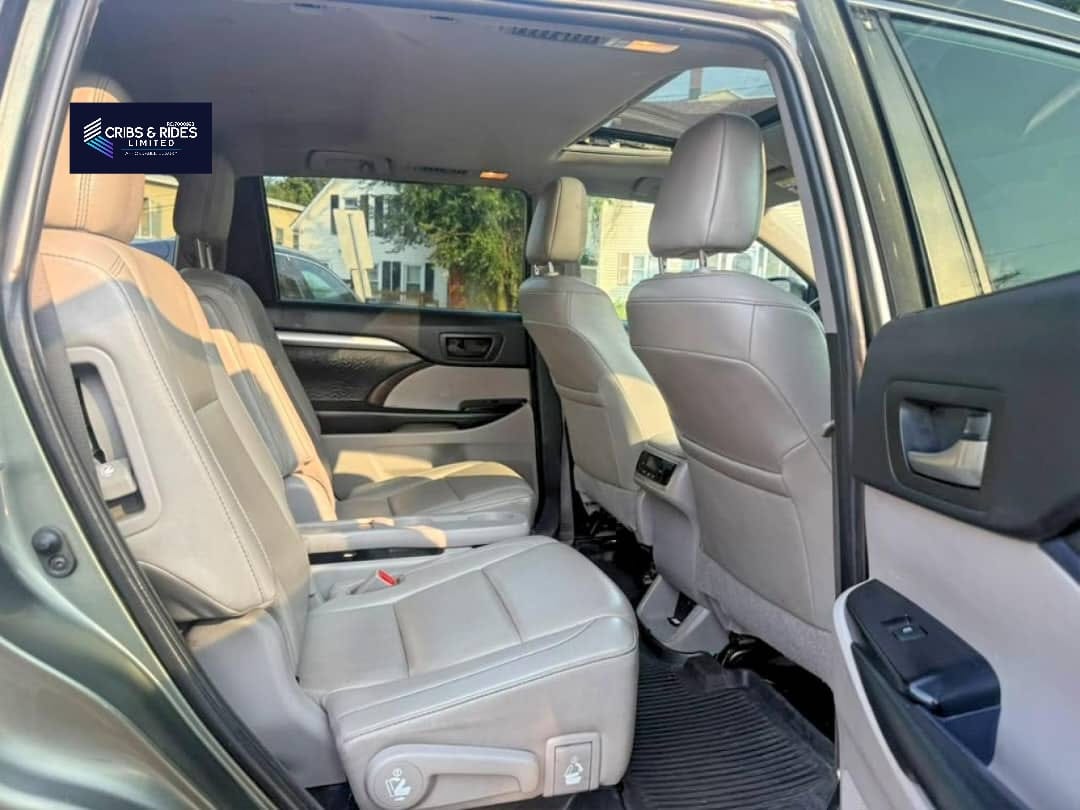 HIGHLANDER XLE (2019) image 6