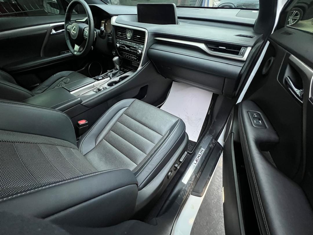 Lexus RX350 (2019) image 5