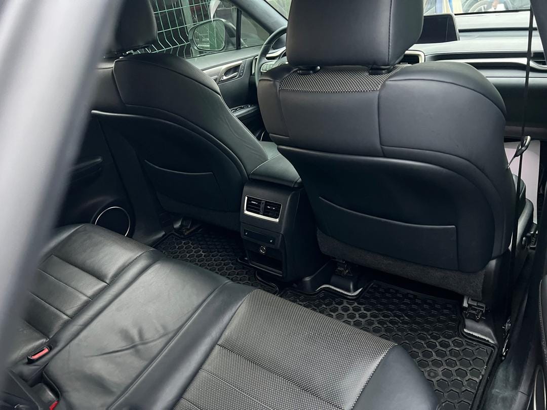 Lexus RX350 (2019) image 3
