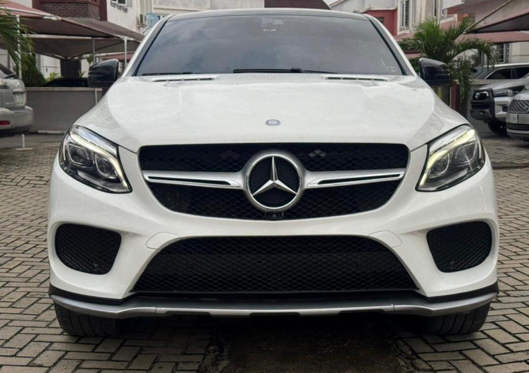 AMG GLE43 MERCEDES-BENZ (2017) image 2
