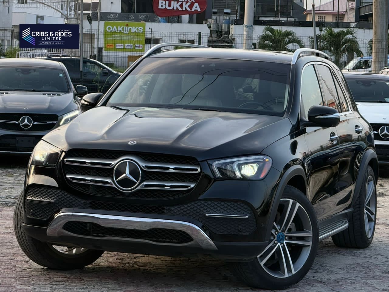 Mercedes Benz GLE350 MERCEDES-BENZ available in Lekki